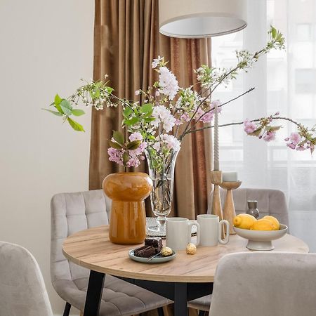 Ts Gold New Town Apartment & Free Private Parking Szczecin Bagian luar foto