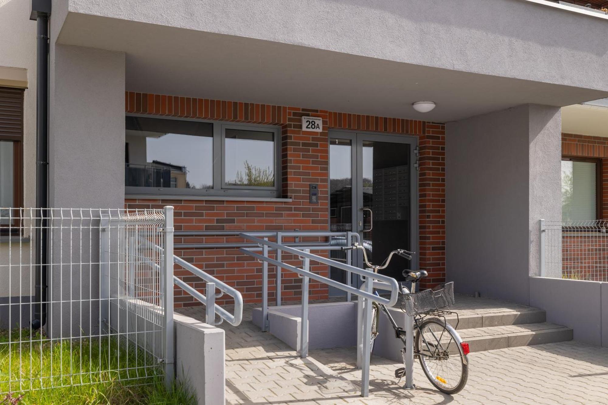 Ts Gold New Town Apartment & Free Private Parking Szczecin Bagian luar foto